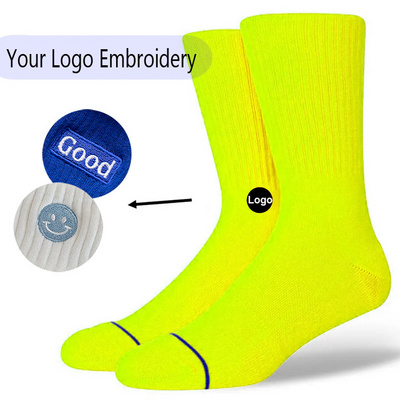 Custom Made Embroidery Design Your Own Pattern Cotton Crew Men Custom Socks With Logo Custom Logo Stance Sports Socks