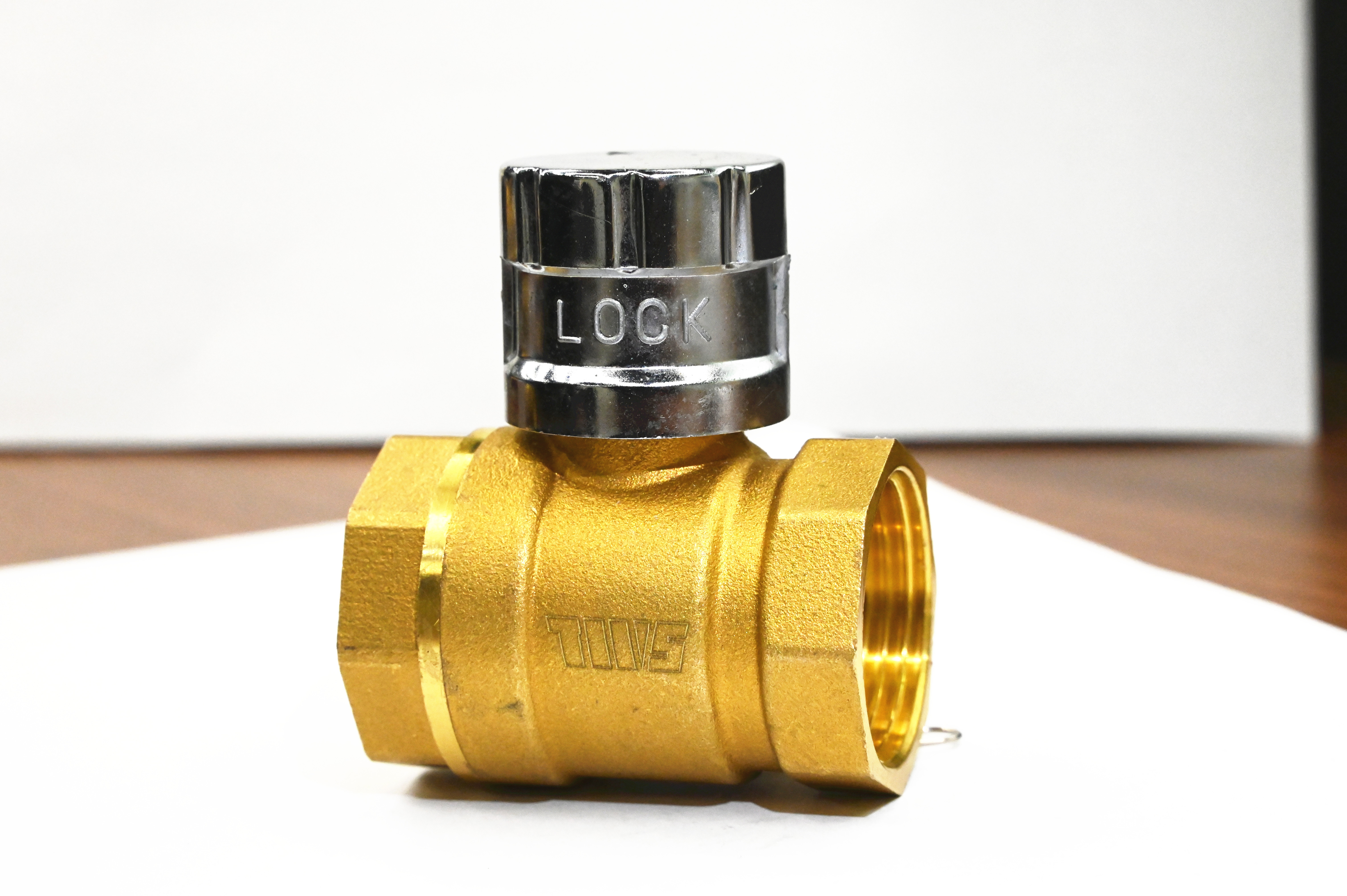 Hot Selling Female Connection Valves Brass Ball Stainless Steel Valve ANSI150  Globe PN16 Small Size Metal Valves