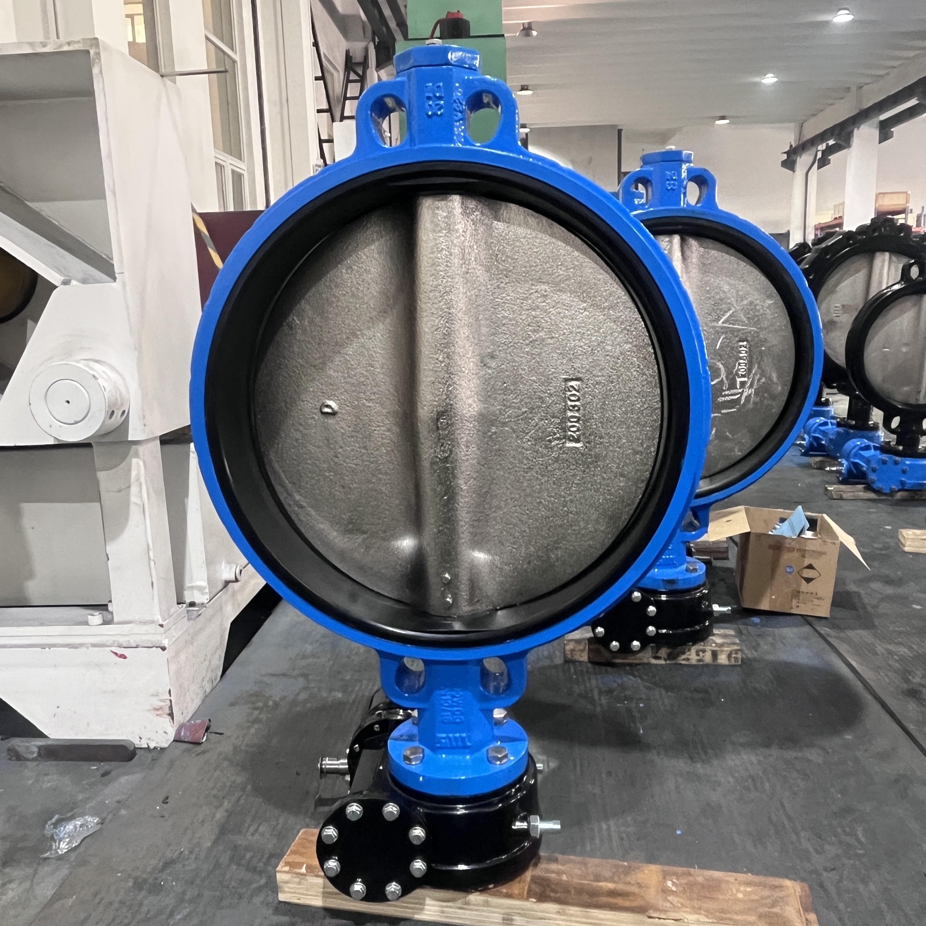 DN500 Ductile Iron Wafer Center-lined Butterfly Valve Ductile Iron Disc EPDM Seat SS420 Stem Worm Gear Operation