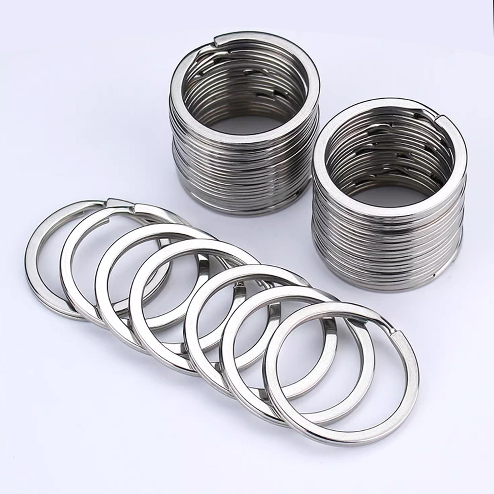 Customized 304 Stainless Steel Flat Keychain 30mm Mirror Polished O-Ring Metal Keychain Ready Stock