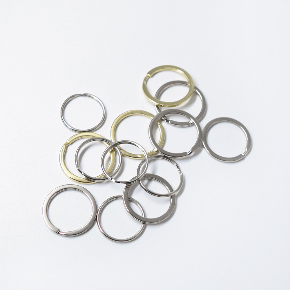 Nickel Plated Keychain 25mm Iron Round Keychain Ring Lead-Free Customizable Metal Keychain