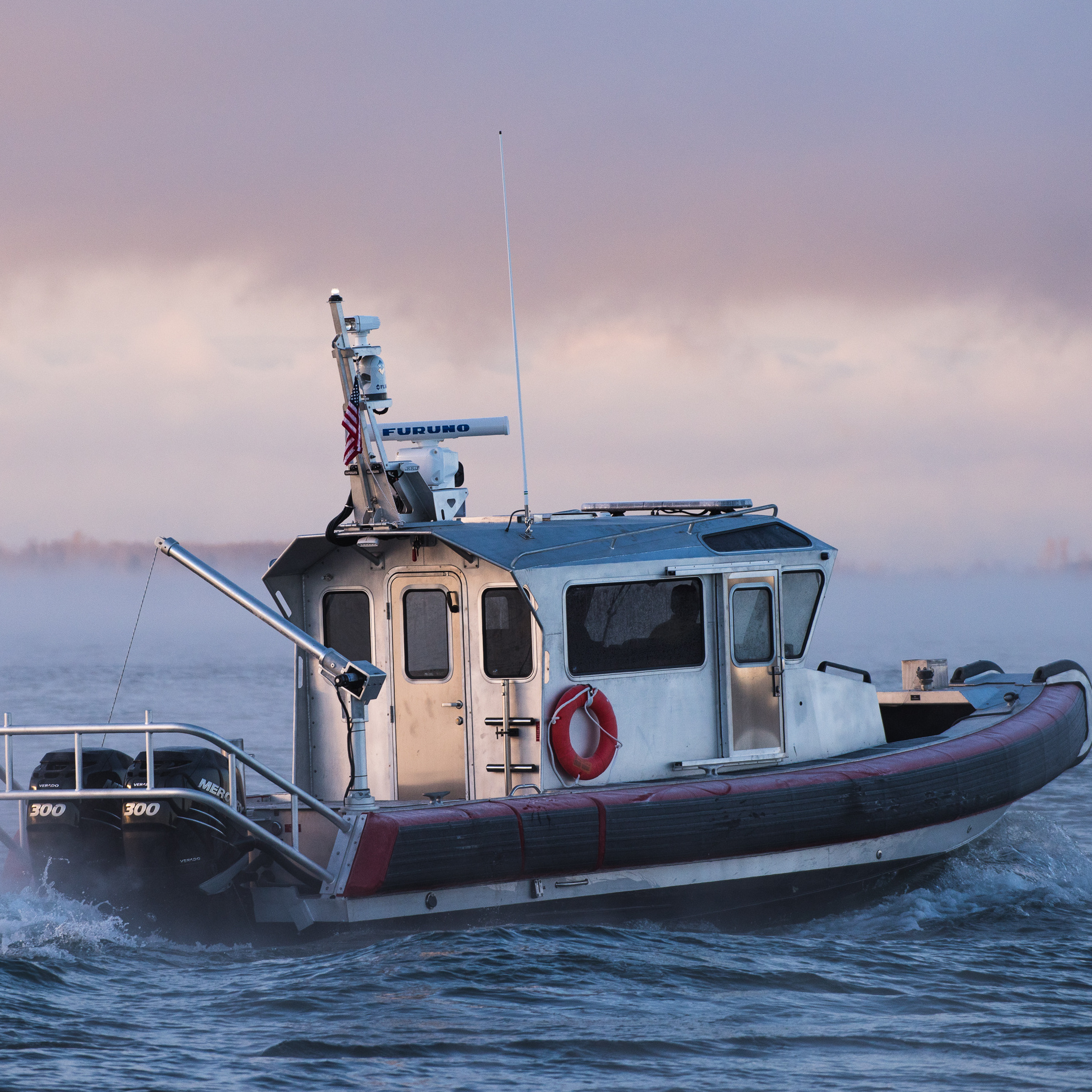 30ft European Standard Rescue Boat Cabin Boat For Sale