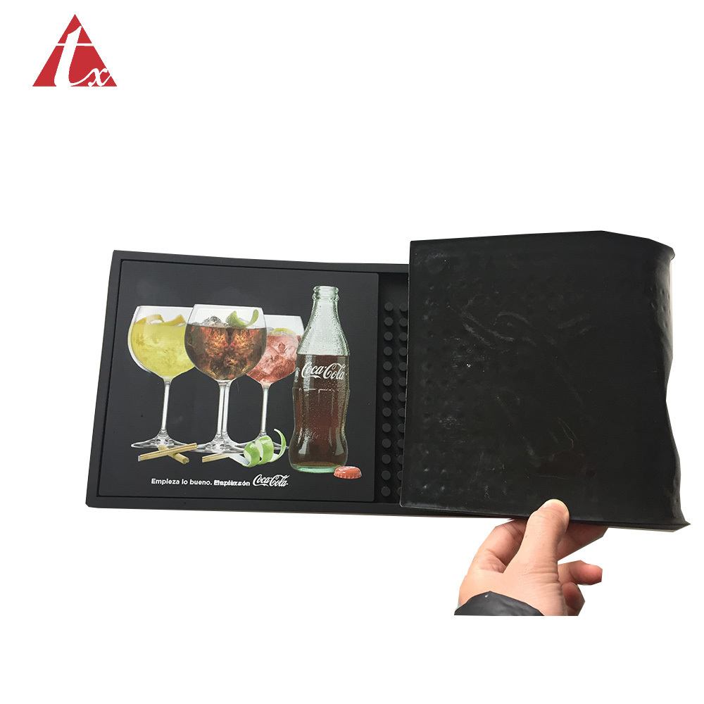 2024 Hot Selling Online Customized Logo Black Rubber Bar Mat Mini Cocktail Mat Drip Mat