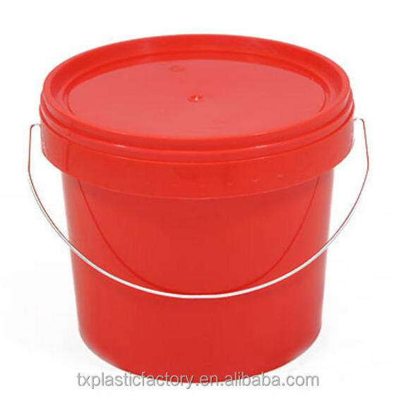 Factory wholesale large plastic water bucket with handle and lid for sale