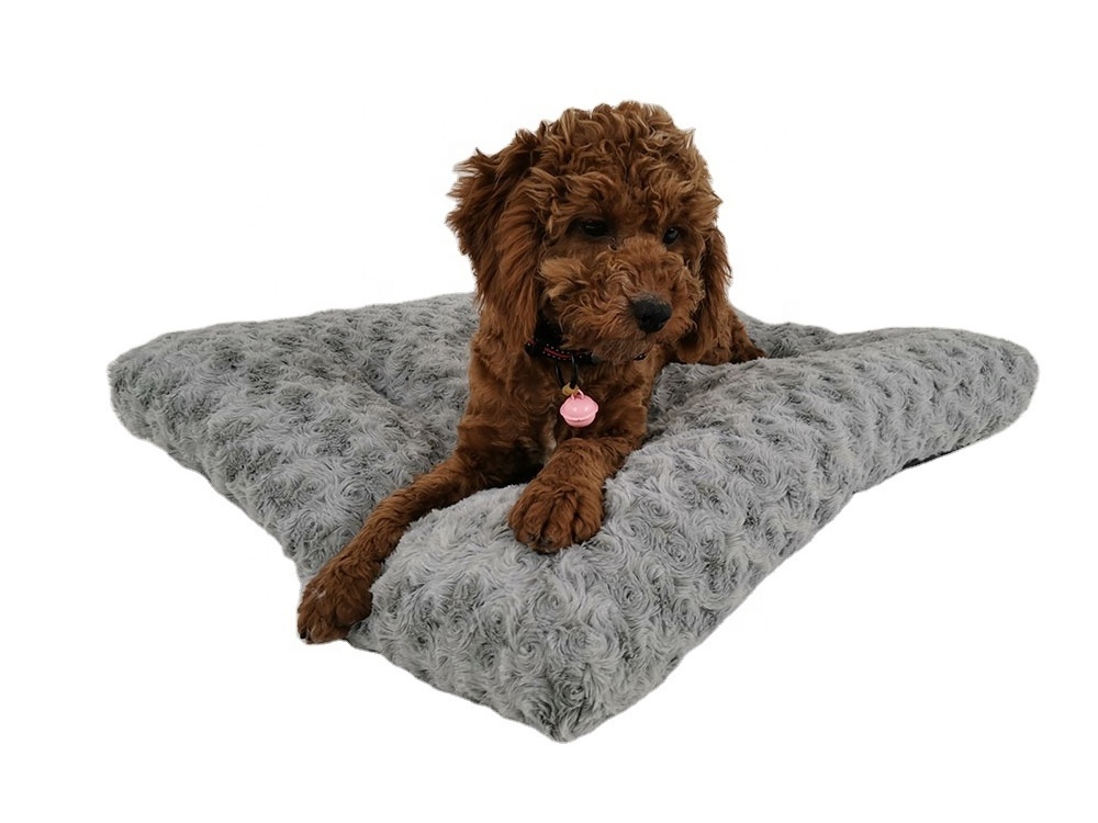 Yangyang Pet Anti Slip Super Washable Luxury Soft Warming Pet dog Kennel Sleep Mat for crate