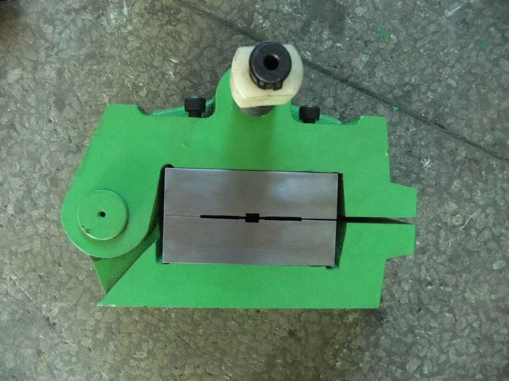 Simple Manual Plastic Zipper Injection Molding Machine