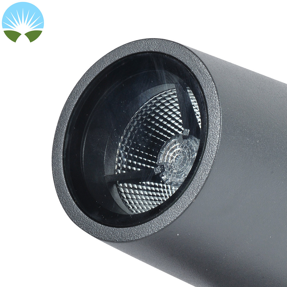 High Quality Waterproof IP65 Exterior Garden Outdoor LED Spot Light Landscape Lighting LED Tree  Projector Spotlight 220V