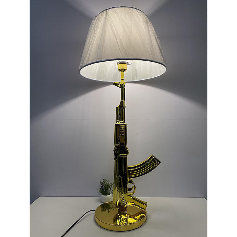 Best Quality AK47 gun table lamp Creative European craft modern minimalist bedroom bedside table lamp