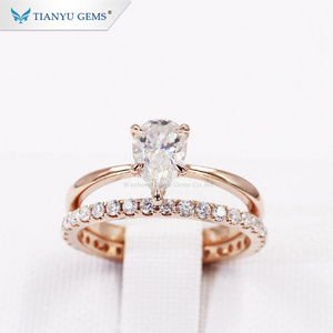 Tianyu Custom Fine Jewelry 14K 18K Solid Rose Gold Wedding Engagement Ring Set For Women With Pear Brilliant Diamond Moissanite