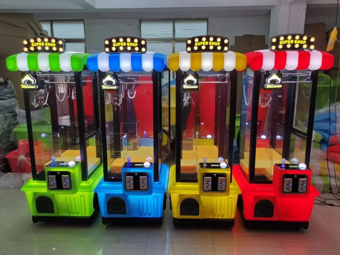 Factory Price Mini Coin-Operated Arcade Claw Crane Prize Vending Machine 220V Toy Gift Game for Ages 8+ Amusement Fun