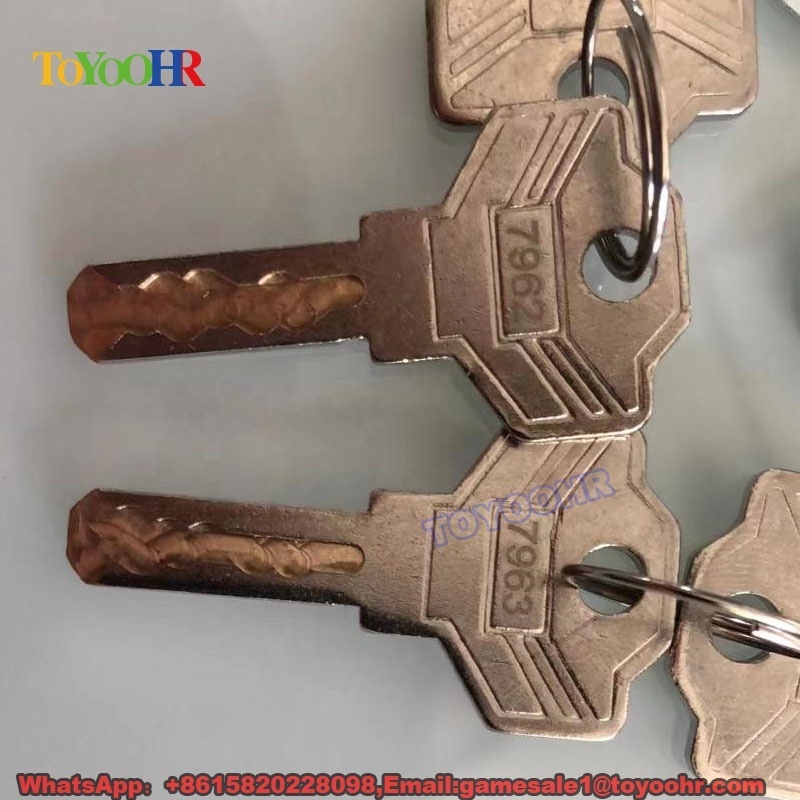 Key in with switch / Clave por borrar y anadir creditos claw machine