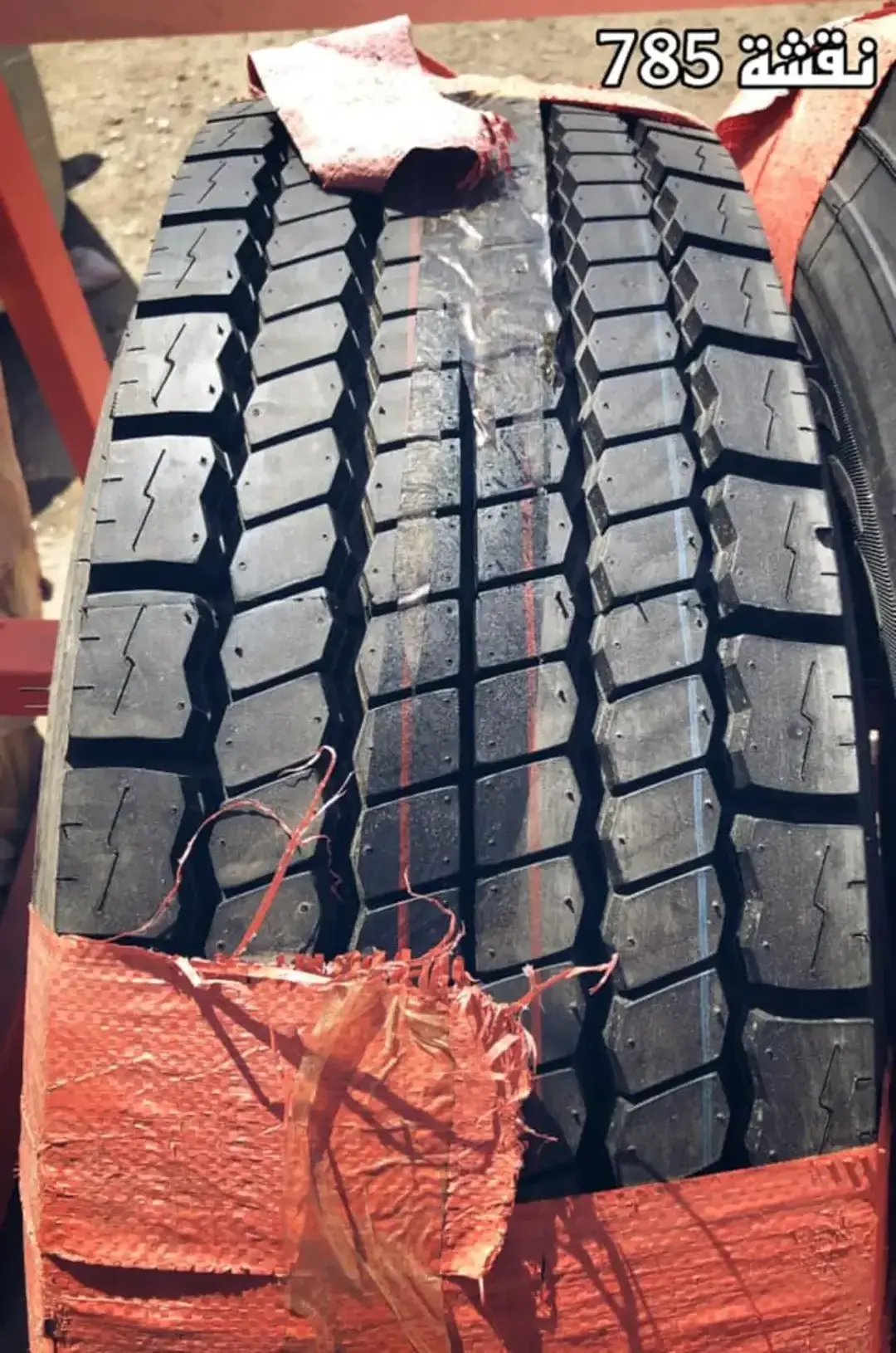 ANNAITE/AMBERSTONE/HILO 11r225 truck tires 1100r20 roadone 11r 24.5 tires 295/75r22.5 semi truck accessories 1000.20