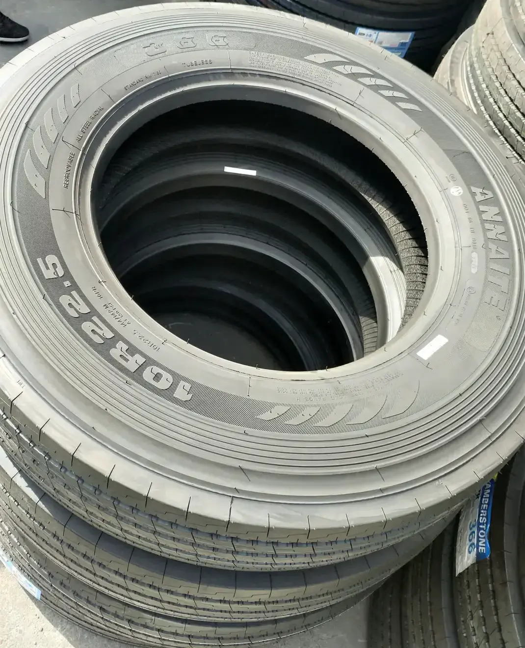 ANNAITE/AMBERSTONE/HILO 11r225 truck tires 1100r20 roadone 11r 24.5 tires 295/75r22.5 semi truck accessories 1000.20