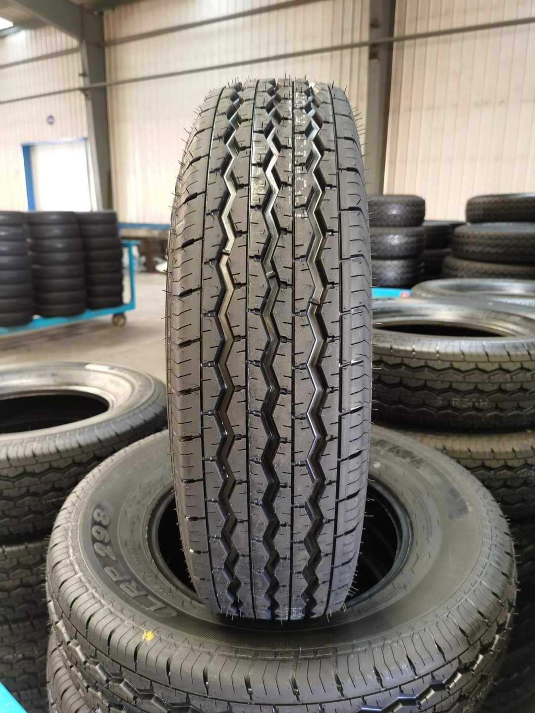 maxxis tires r15 pneu 1757014 car rims passenger car tires 195 50 15 tires aros de carro 15 215 50 17 LUHE/JKC/FIRST