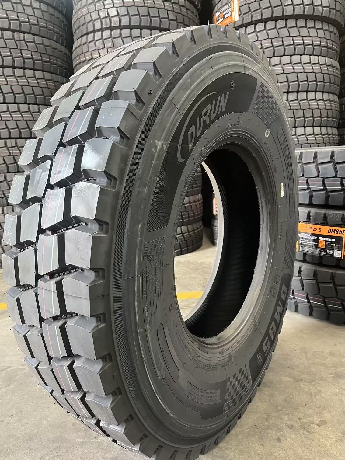 DURUN Wide base heavy duty truck tires 11r225 truck tires not used315 80R22 5 315 80 22 5 tyre 385 65R22 5