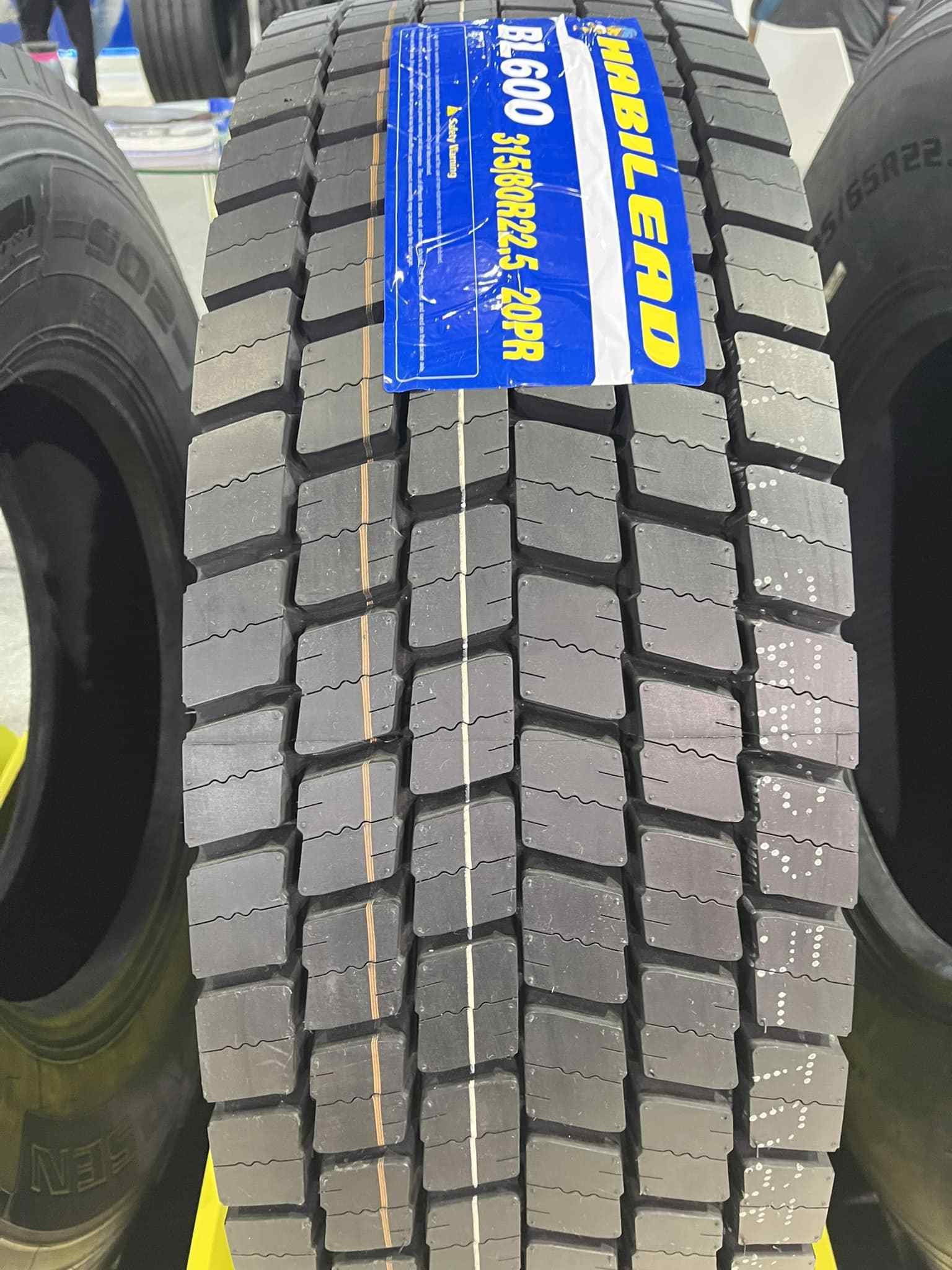 20 Inch 12.00R20 11.00R20 10.00r20 12.00R24 All Steel Radial Truck&Bus/Mining/TBR/Tube Tyres Manufacturer (AR5157A+) Trailer Tra