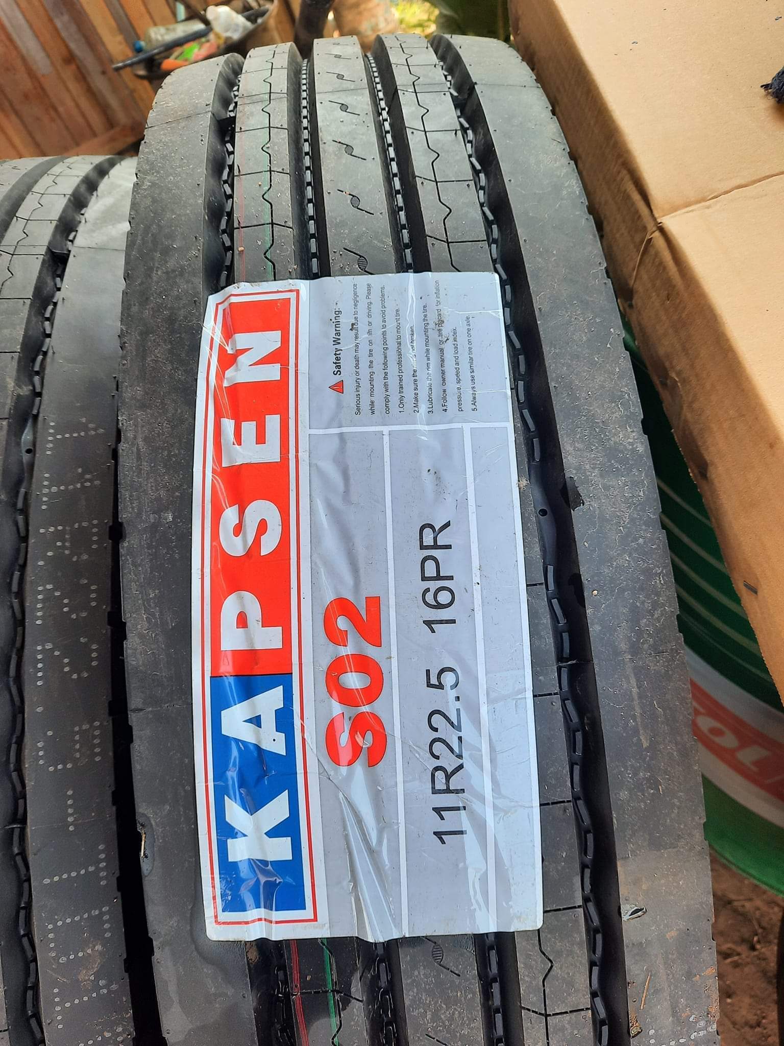 1120 tyres truck llantas 29580225 kapsen tire 75016 315 80 225 truck tires 295 75 225 9R225 8R225 TERRAKING TAITONG