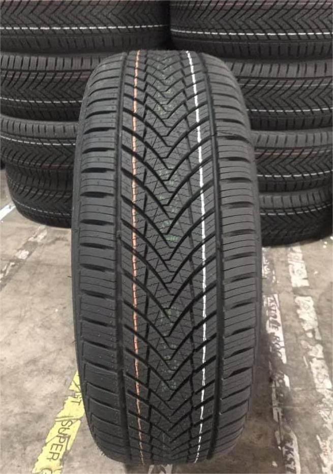 Passenger Car Sport Drifting Racing Runflat at Mt Ht LTR Tyres 225/45r18 245/40r19 235/55r19 255/35r19 245/45r19