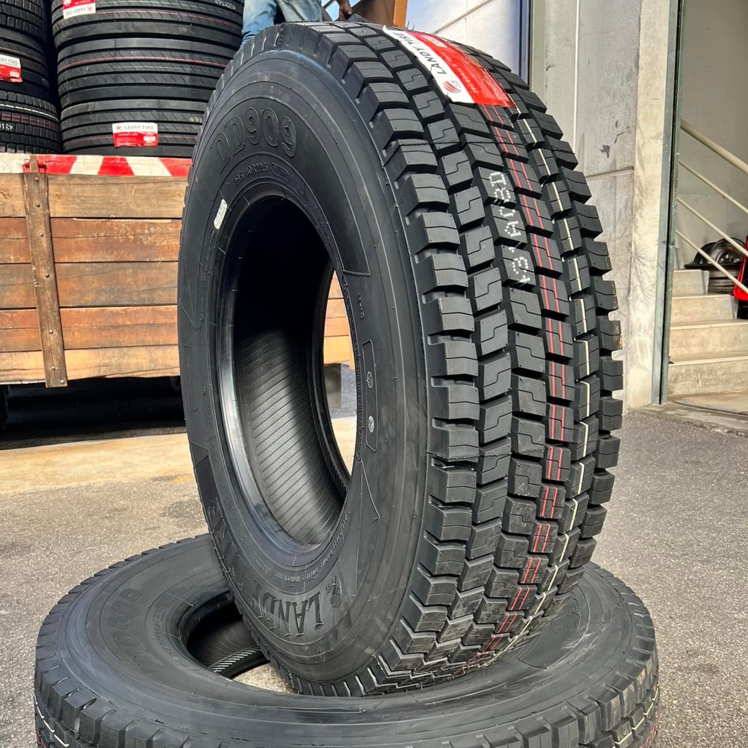 Landy INNING Greatway Commercial truck tire 295/80R22.5 11R22.5 245/70R19.5 750R16 700R16 bus tyre 275/80R22.5  13R22.5 825r16