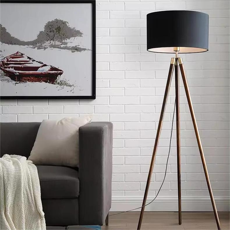 Modern Elegant  Floor Light Hotel Or Villa Or Shopping Mall Wedding Light Floor Metal Tall Tripod Floor Lamp Decor