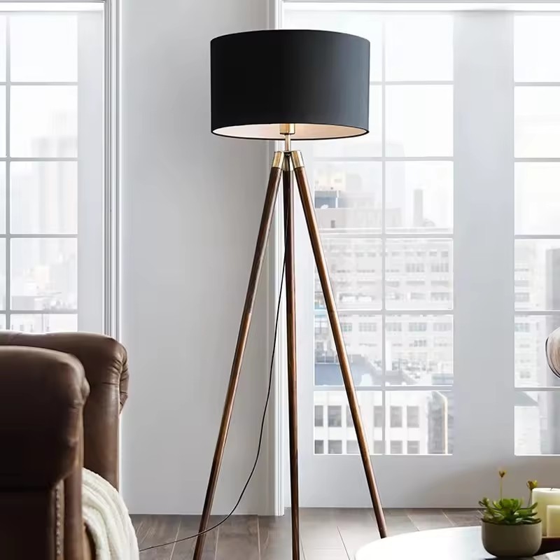 Modern Elegant  Floor Light Hotel Or Villa Or Shopping Mall Wedding Light Floor Metal Tall Tripod Floor Lamp Decor