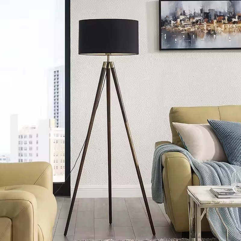 Modern Elegant  Floor Light Hotel Or Villa Or Shopping Mall Wedding Light Floor Metal Tall Tripod Floor Lamp Decor