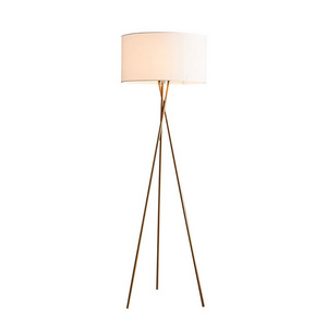 Hotel Luxury Modern Standing Corner Light Classic Creative Decorative Standing Tripod Floor Lamp For Living Room