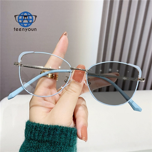 Teenyoun 2024 Anti Blue Light Frame Designer Optical Glasses Photochromic Eyeglasses Antireflective Photo Gray Glasses Wholesale