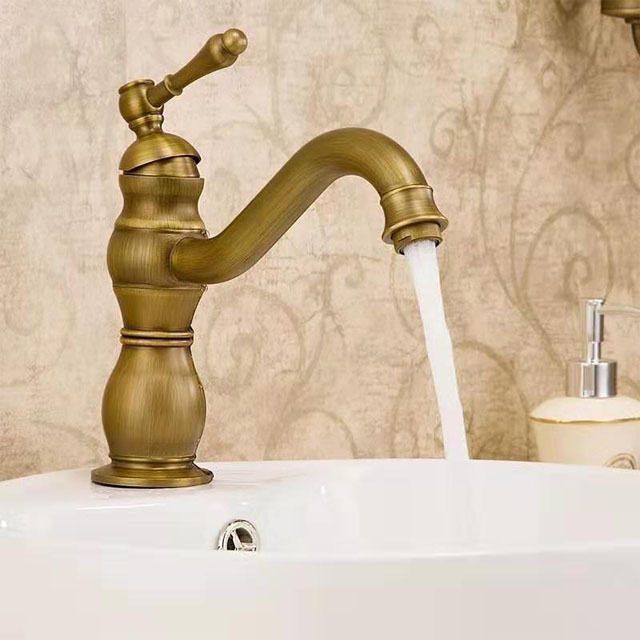 2018 New Arrival Tall Body Single Handle Antique Brass Sink Faucet Bronze Basin Faucet