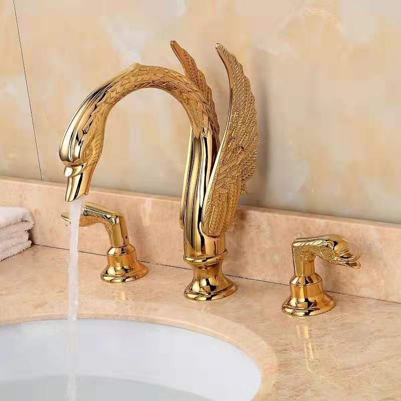 Swan Bathtub Freestanding Bath Taps Antique Claw Foot Tub Faucet with shower