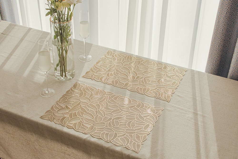 Tabletex European Style PVC Vinyl Pressed Placemats Gold Hollow Leaves Placemats For Hotel Kitchen Dining Table Decor