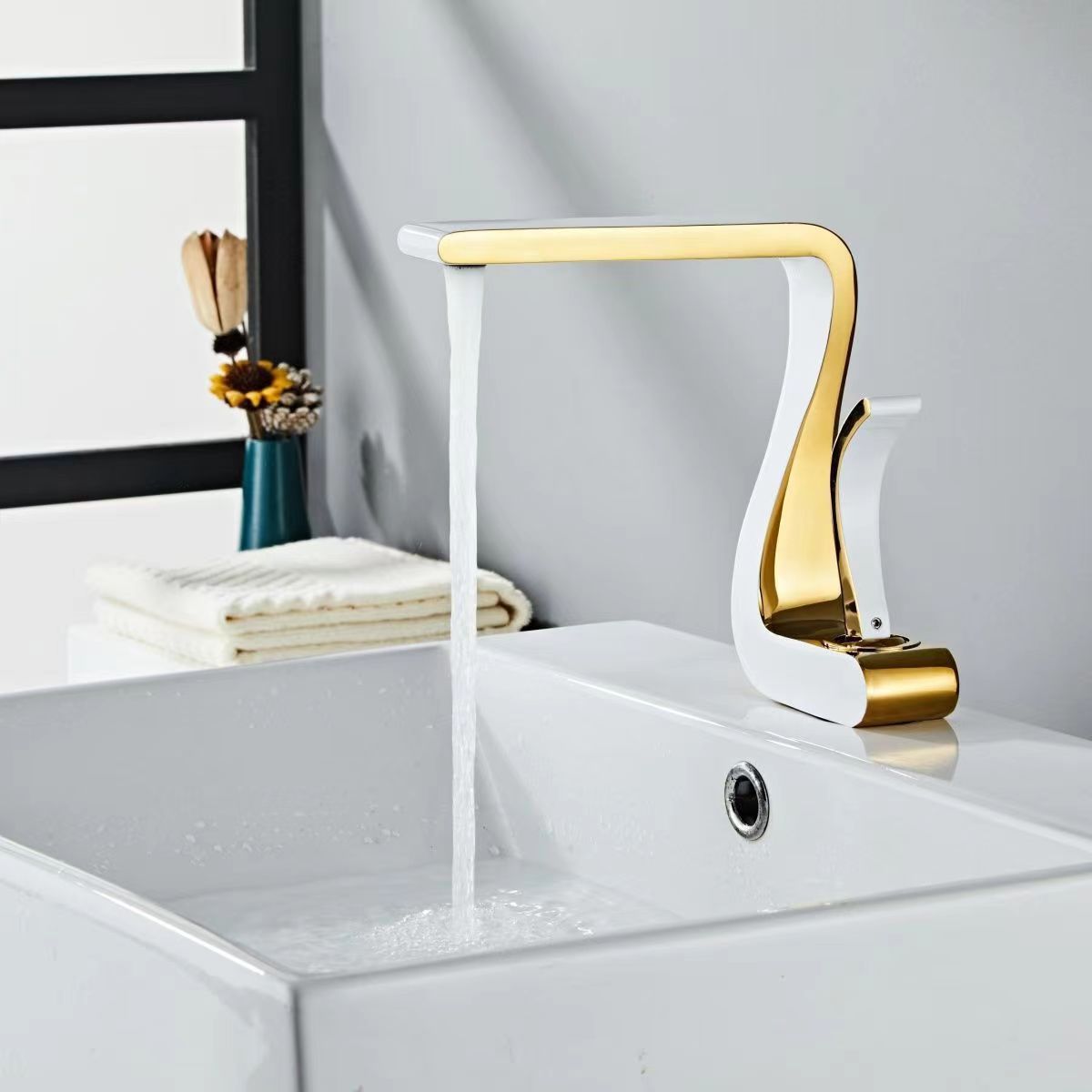 Baking Varnish Ceramic Disc Valve Core Waterfall Washbasin All Copper Brass Faucet