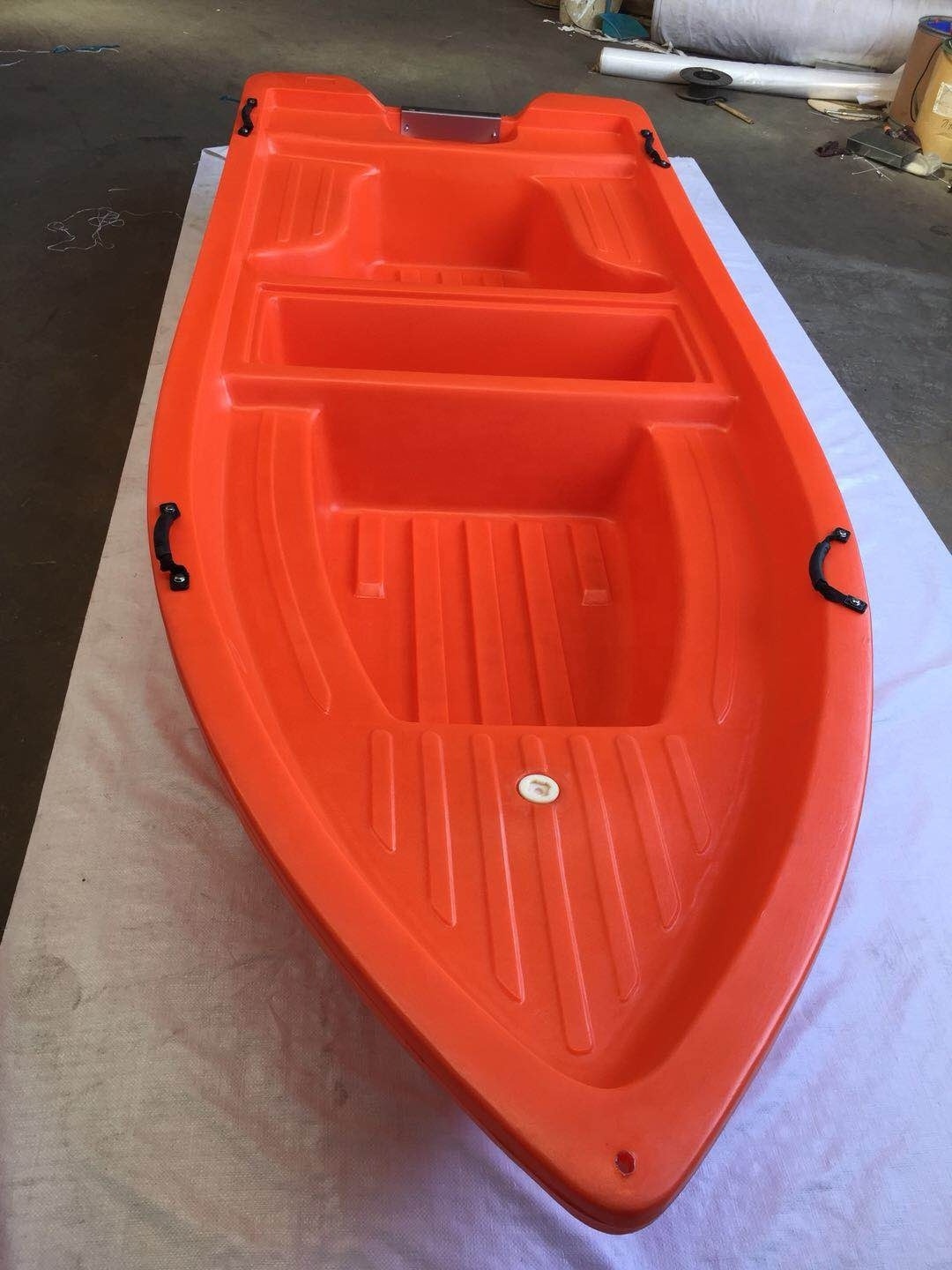 China 8 Persons Pe 360 Hard Fishing Plastic Boat For Sale