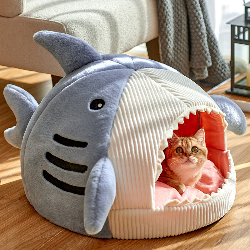 Hot Sale Pet Bed Shark Shape Non-slip Winter Cat House Dog Bed Washable Pet House Bed