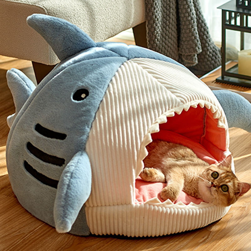 Hot Sale Pet Bed Shark Shape Non-slip Winter Cat House Dog Bed Washable Pet House Bed