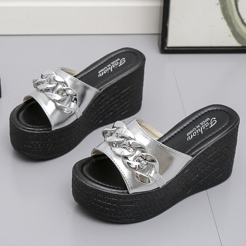 Women's Sandals 2024 Summer New Slope Heel Square Head Metal Chain One line Fish Mouth Outdoor Beach Slippers Women's Shoes