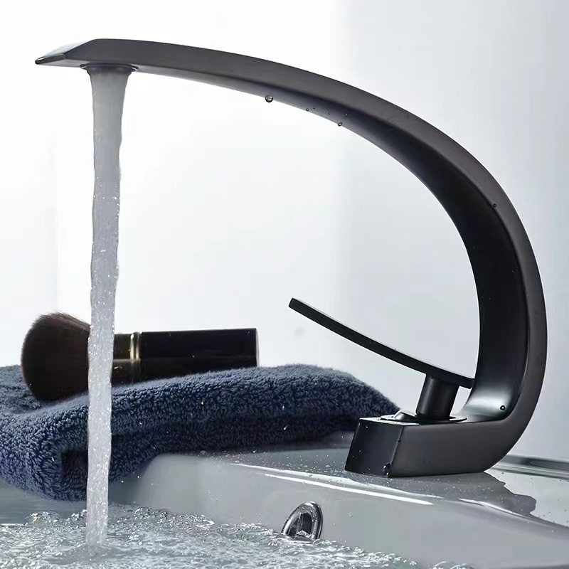 Moon Design Brass Hot And Cold Water Basin Mixer Single Lever Single Hole Basin Faucet