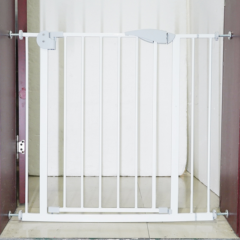 Retractable Baby Gate Child Safety Barrier Fence with Protection Feature Pet-Friendly Kids Gate for Children