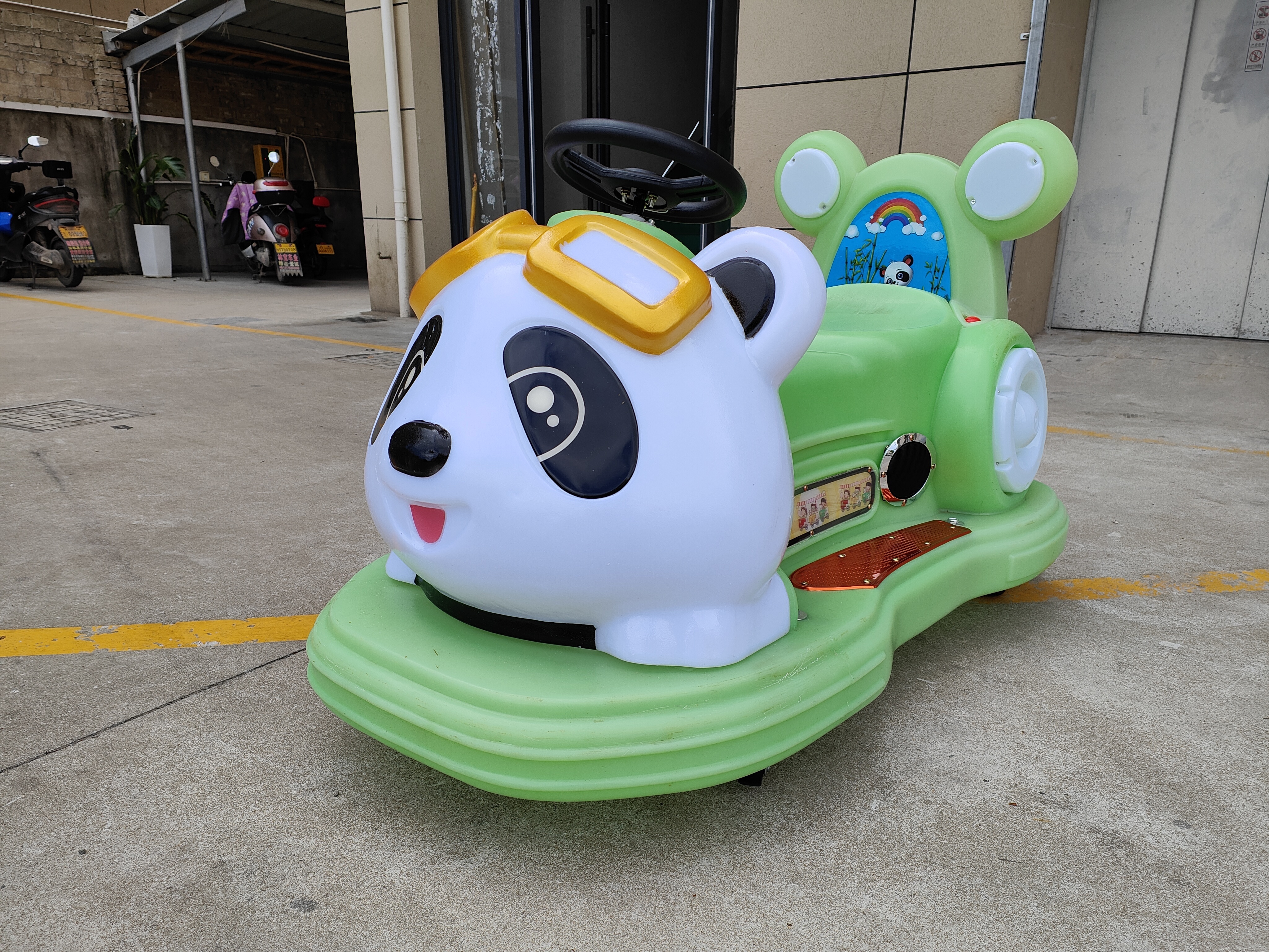 XIAO BU DIAN Supply the most funny kids amusement square cars Parent-Child car for sale made in China