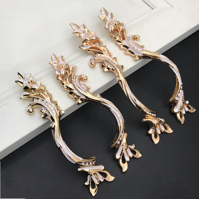 High popularity zinc alloy European style left symmetric gold plus white oil door handel copper handles gold cabinet hardware