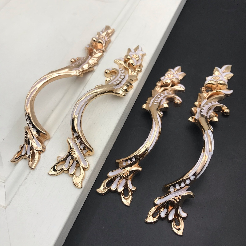 High popularity zinc alloy European style left symmetric gold plus white oil door handel copper handles gold cabinet hardware