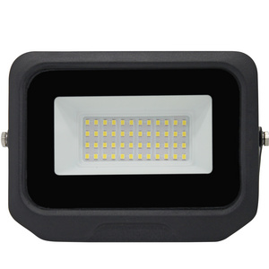 High Brightness competitive 2022 50W Led Reflector Rechargeable landscape Solar Floodlight 50w