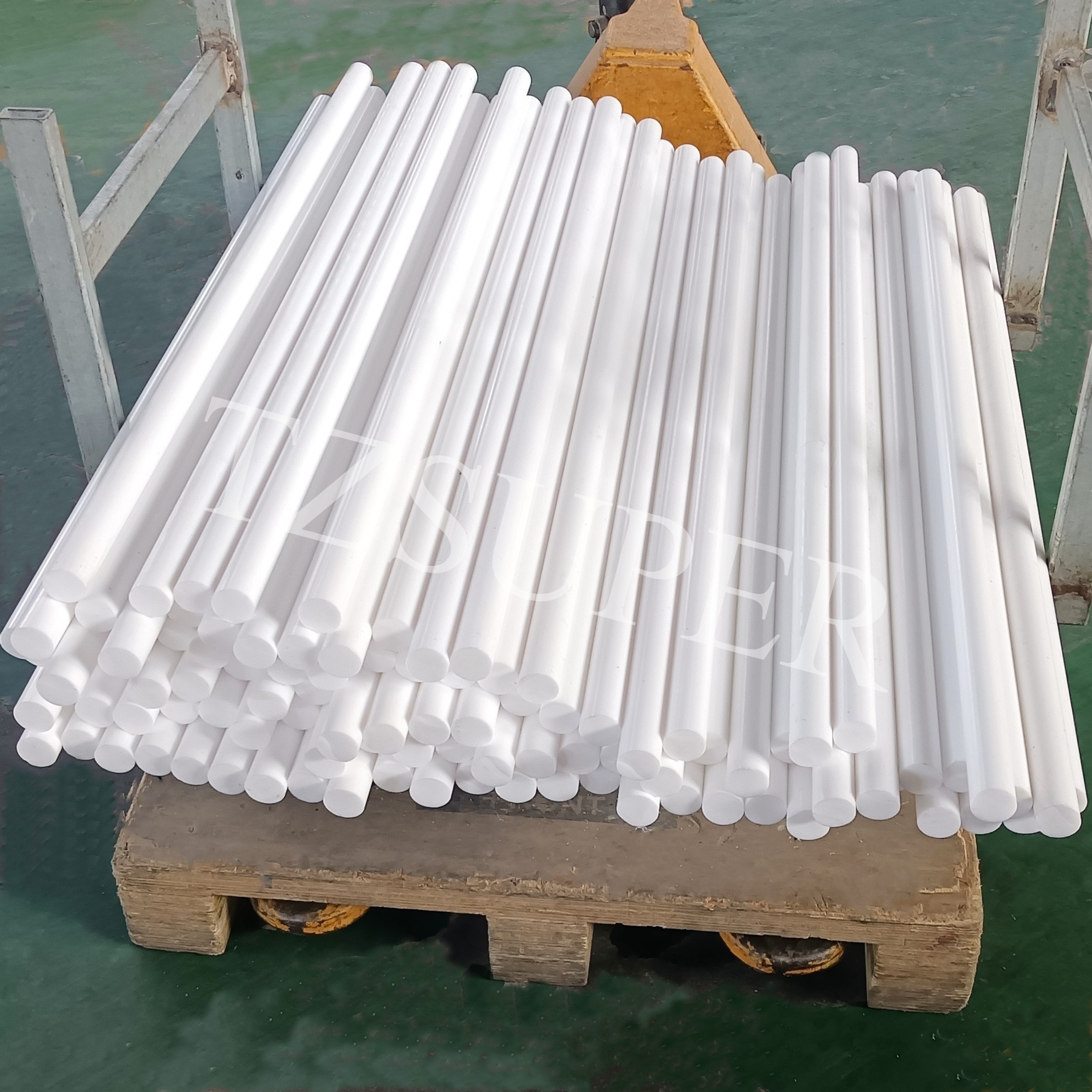 Heat Resistant and Good Price Pure Materials PTFE Rod