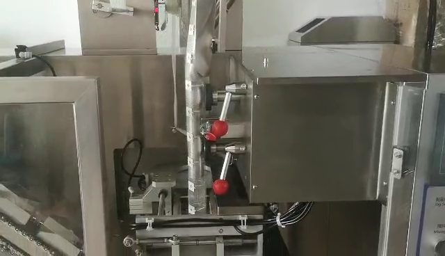 auto triangle tea bag packing machine