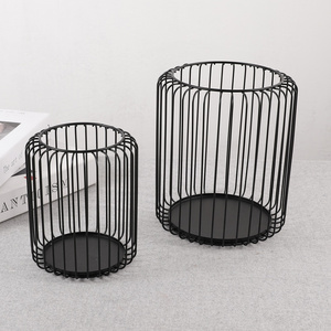 Black Retro metal iron wire Candle Holders Set of 2 home decoration Candlestick holders