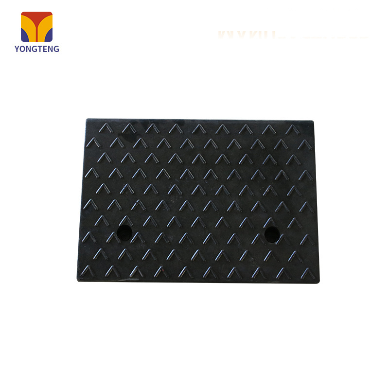 Hot sale Rubber Black Car Threshold Ramps Road Curb Ramps or Kerb Ramp For Driveway