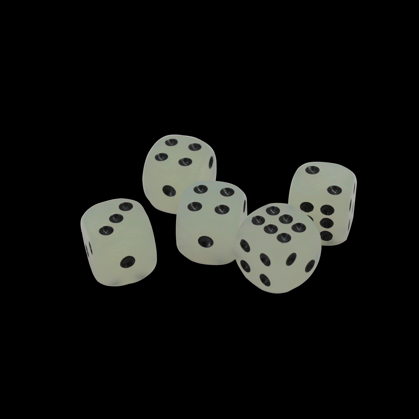 Dirty Dice Tabletop Gambling Entertainment Liar's Yahtzee Dice Cup Game with 5 dice glow-in-the-dark