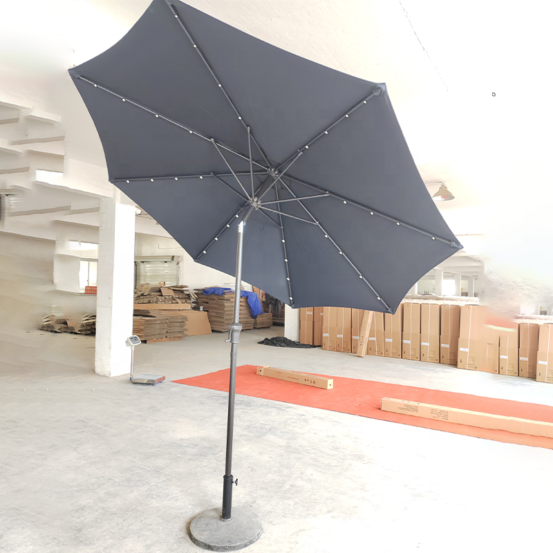 Factory Wholesale Custom Color Garden Sunshade High Quality Patio Umbrella With Solar Led Lights