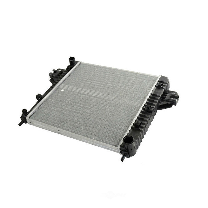 52080120AE  Aluminum cooling radiator for 2002-2006 Jeep Liberty 3.7 V6