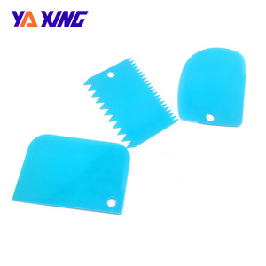 Flexible Plastic Scraper Bench Scraper Multipurpose Food Scrappers for Bread Dough Cake Fondant Icing